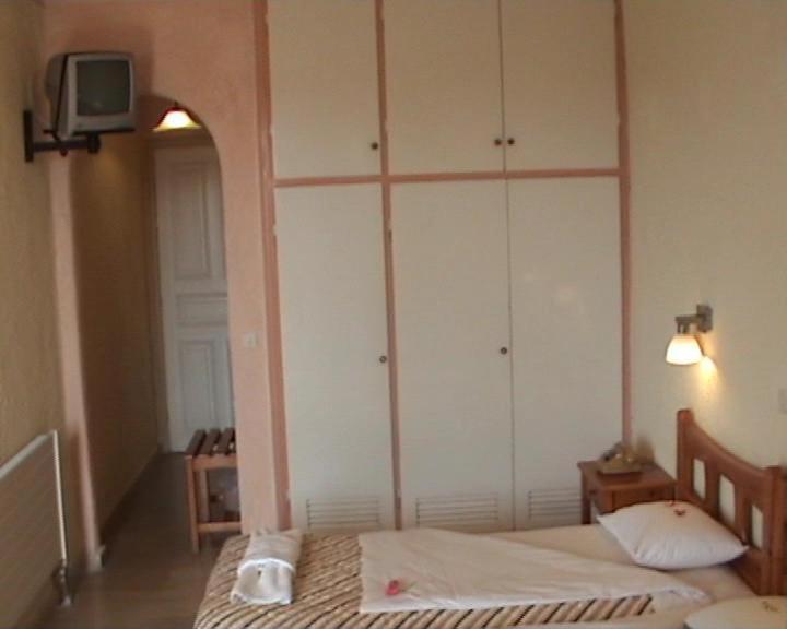 Hotel Alkionis Moraitika Ruang foto