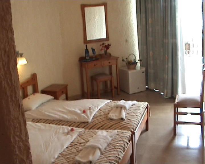 Hotel Alkionis Moraitika Ruang foto